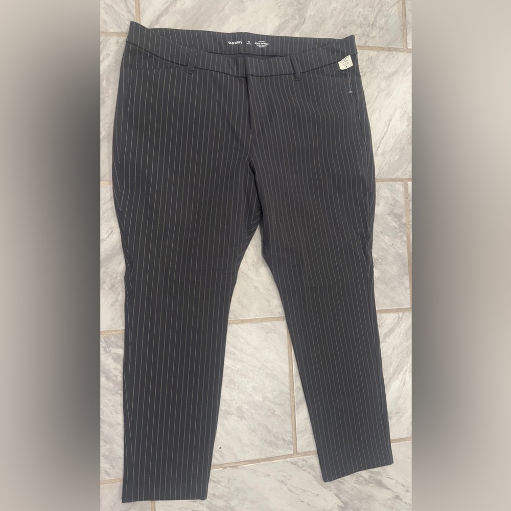 NWT Old Navy Womens Pixie Skinny Dark Gray & White Stripes Pants Size 18 Petite